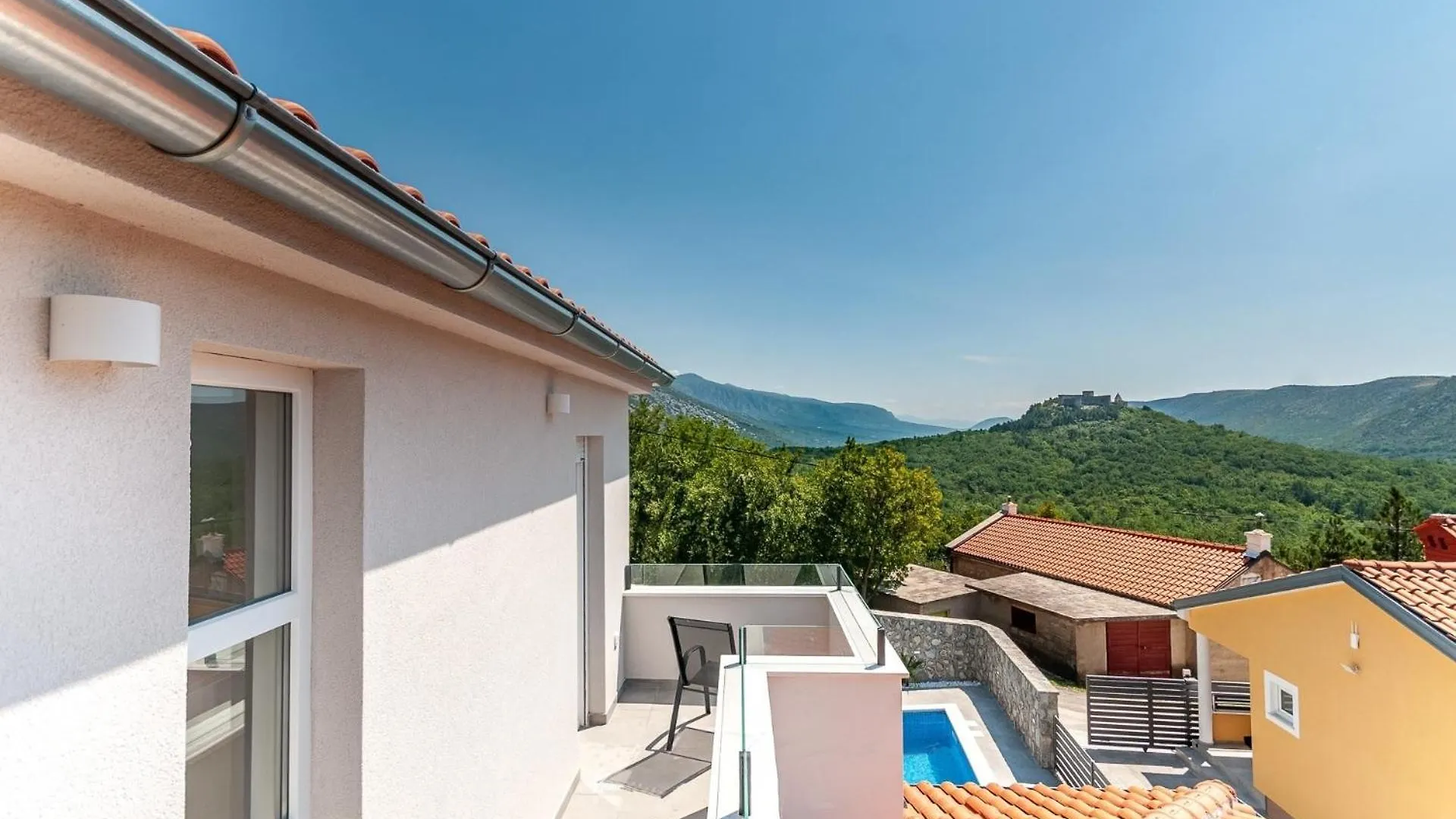 Apartment Villa Nona Andrejka - Elegance And Comfort Drivenik