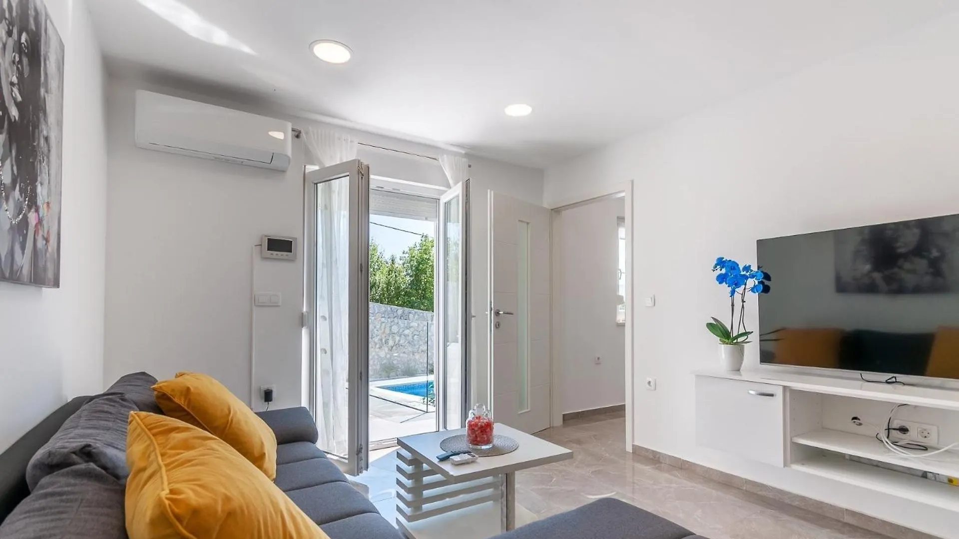 Villa Nona Andrejka - Elegance And Comfort Drivenik Apartment