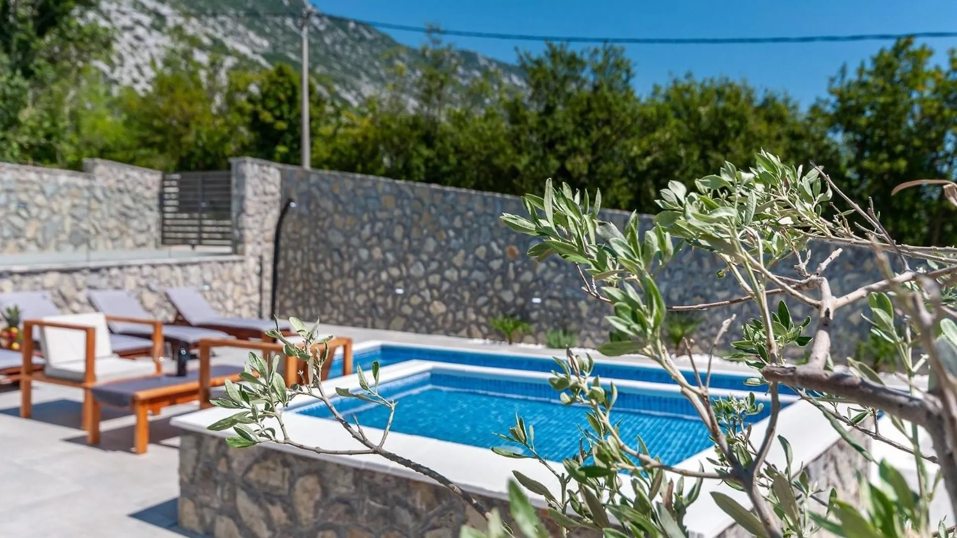 Villa Nona Andrejka - Elegance And Comfort Drivenik Croatia