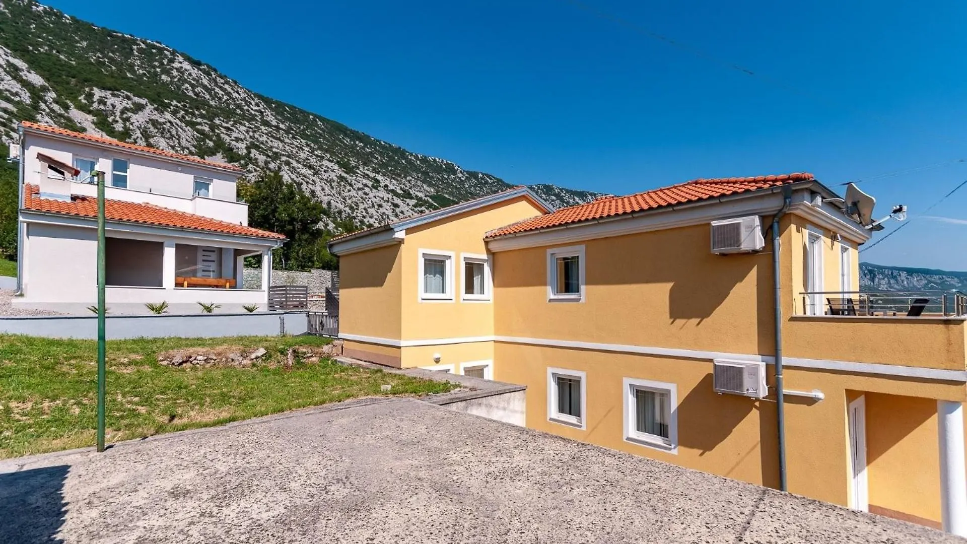 Villa Nona Andrejka - Elegance And Comfort Drivenik 0*,  Croatia